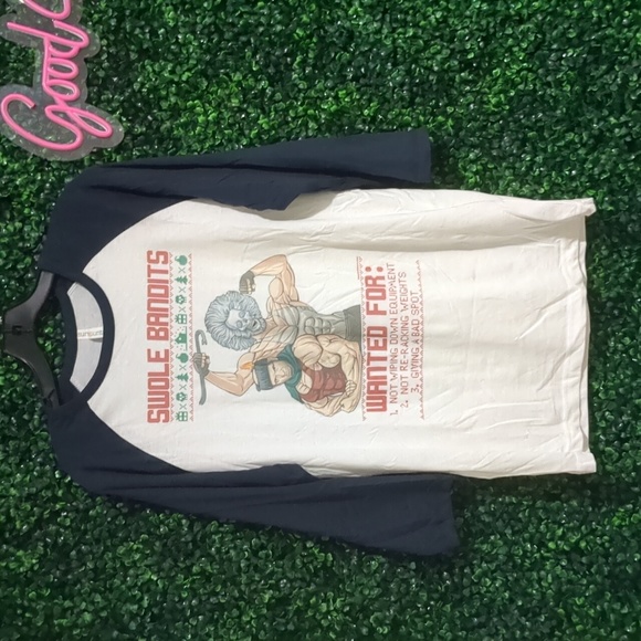 New Home Alone Wet Bandits Raglan Gym Shirt Christmas Medium - Picture 2 of 4